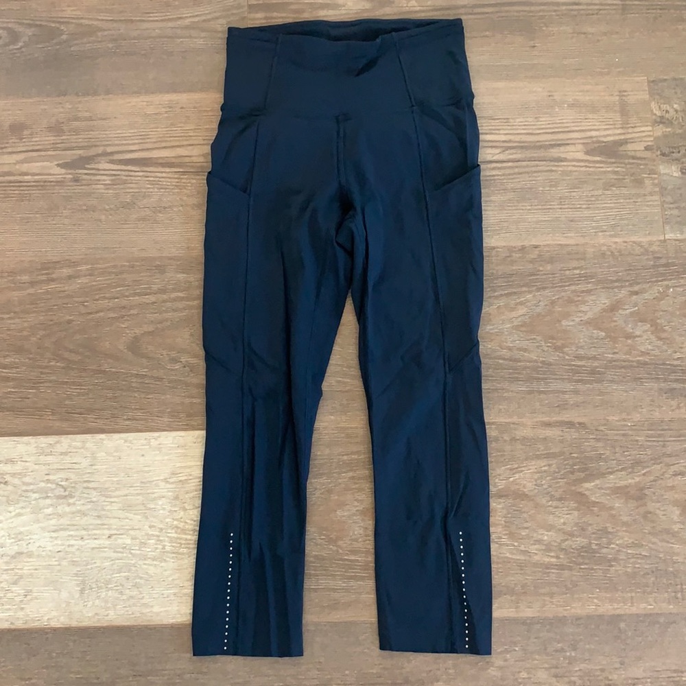 Lululemon crop workout pants